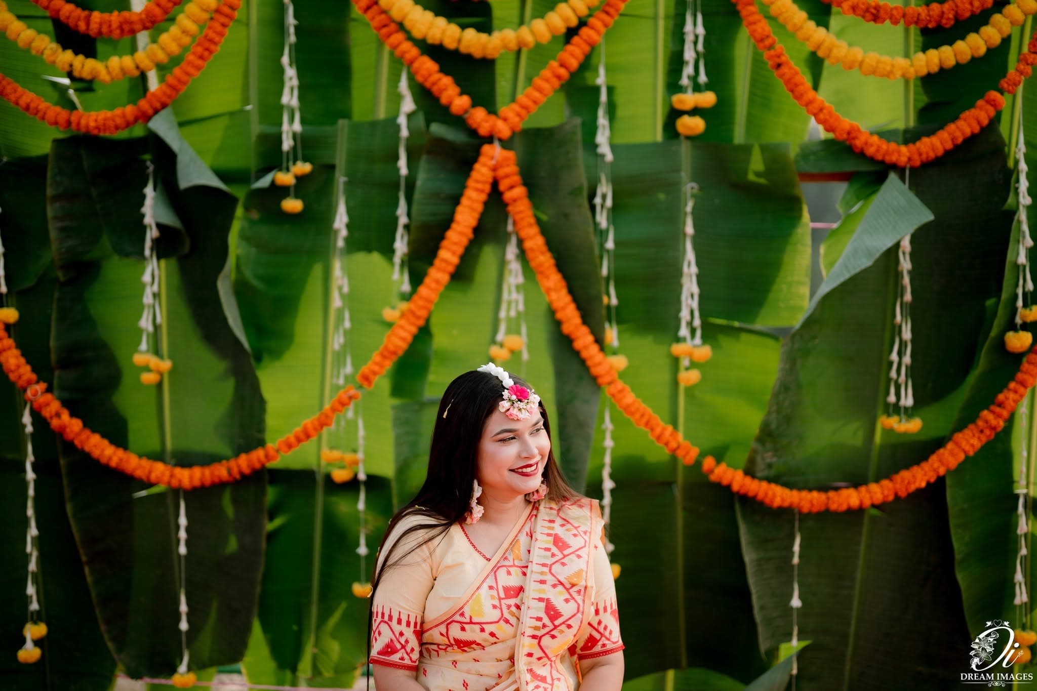 Sayma, candid moment
